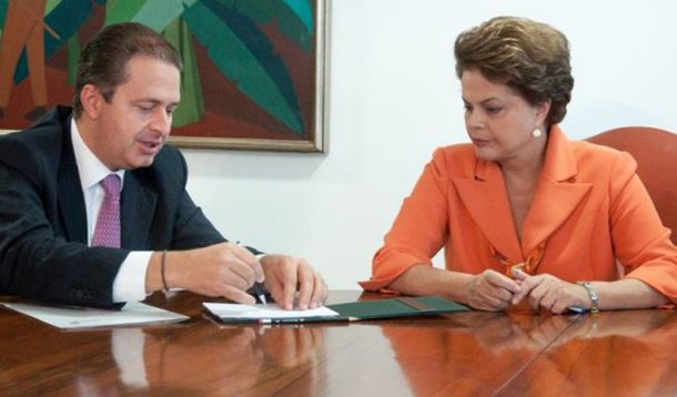 PSB diz não pleitear cargos mas deixa 2014 em aberto