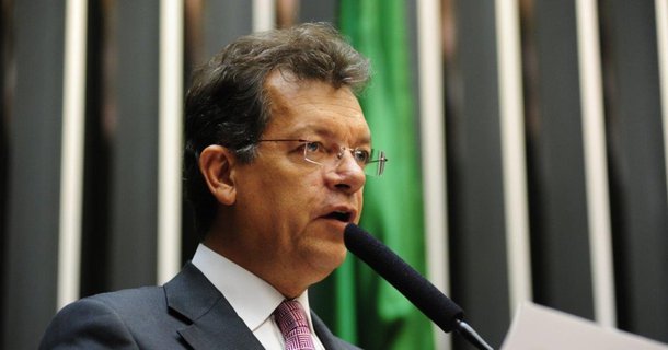 Laércio pode aderir ao Governo Déda