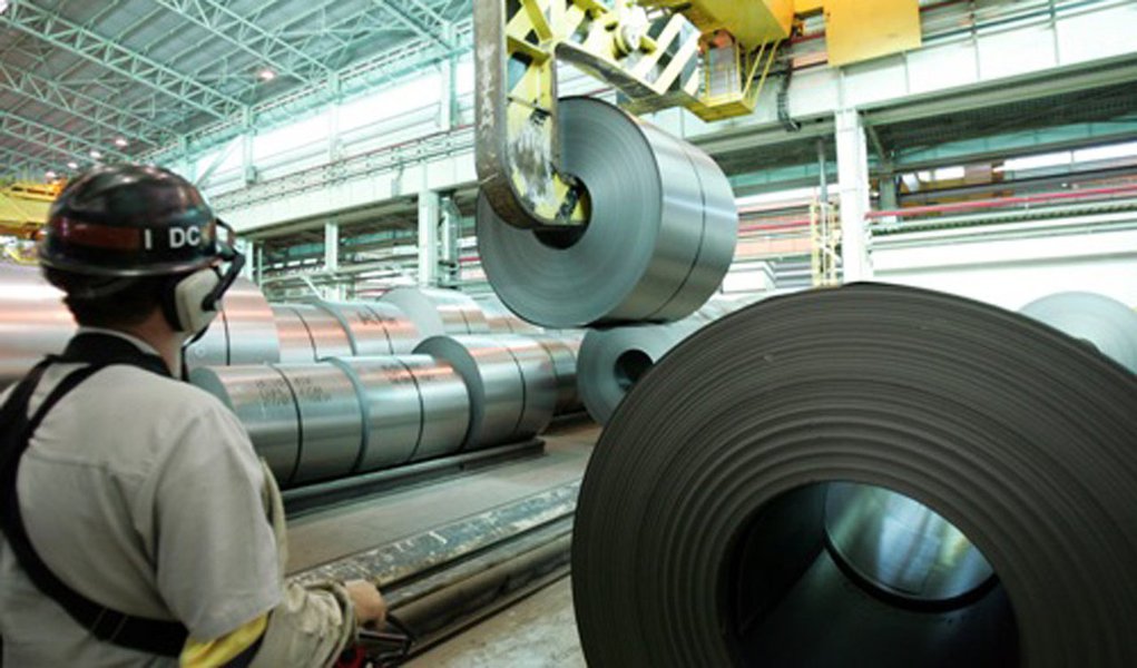 Aposta em queda das ações da Usiminas dispara