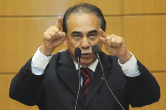 "Até parece que depois do Proinveste, Sergipe não terá mais problemas"