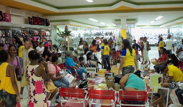 Desemprego cai e tem menor índice para maio desde 2002