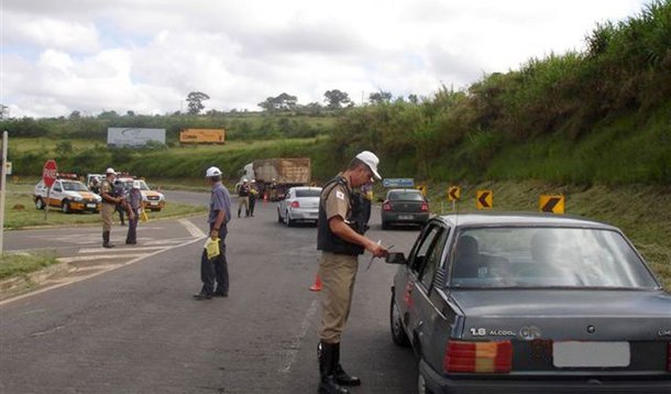 Clandestinos dominam estradas no Norte de Minas