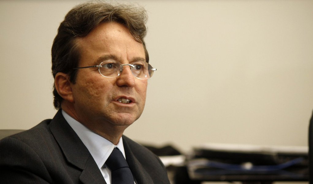 Costa deve ter suas contas rejeitadas pelo TCE