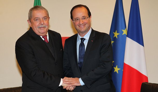 Hollande e Lula apostam em crescimento contra a crise