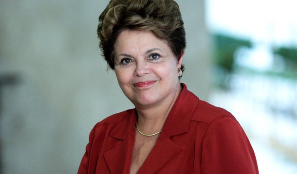 Dilma confirma leilão de telefonia 4G para maio