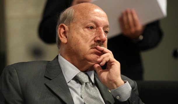 Senador se livra de denúncia por calúnia