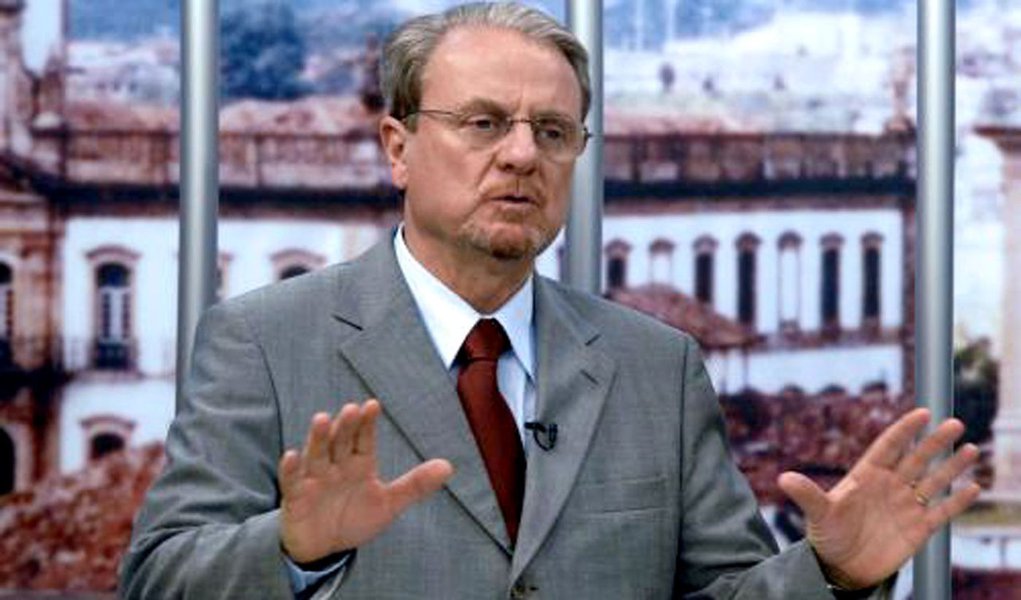 Antes tímido, Lacerda joga duro com rebeldes