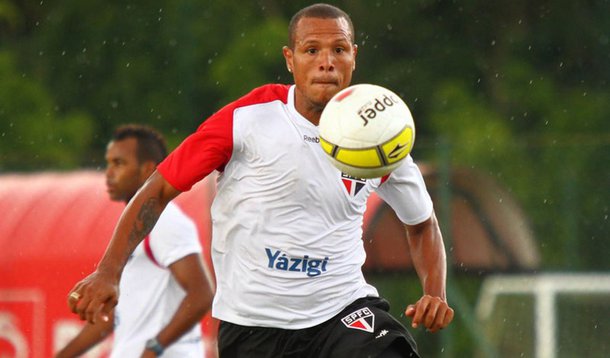 Leão confirma a volta de Luis Fabiano