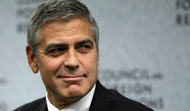 Clooney vai testemunhar na lista de defesa de Berlusconi