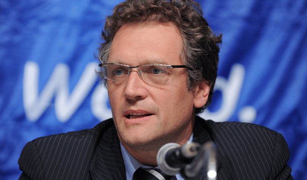 Valcke continua no ataque e chama governo de 'infantil'