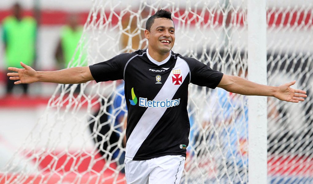 Vasco bate Olaria e se reabilita no Campeonato Carioca