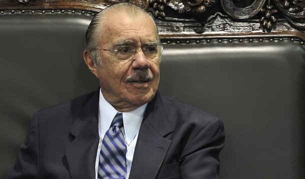 Sarney quer melhorar própria imagem. Alguma dica?