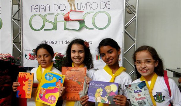 Feira do Livro de Osasco tem 7 mil títulos com desconto