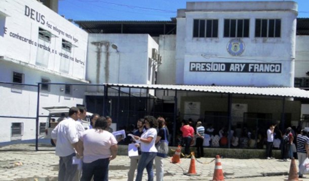 ONU quer fechamento do presídio Ary Franco, do Rio