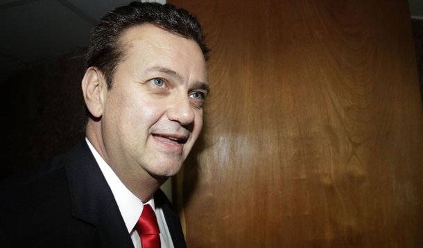 Kassab tentou convencer o PT de que Serra era a melhor opção de Dilma