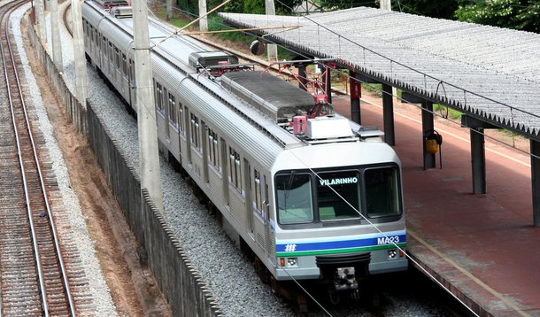 Acordo não sai e greve dos metroviários continua