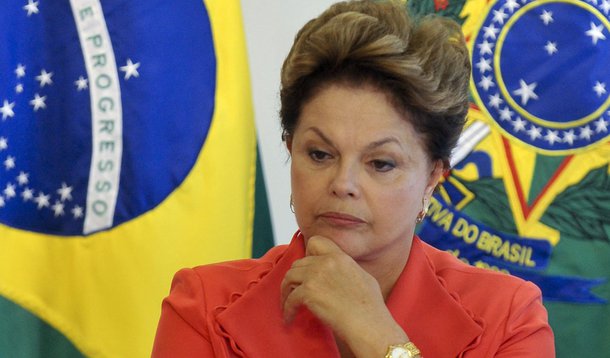 Dilma quer punir militares por críticas ao governo
