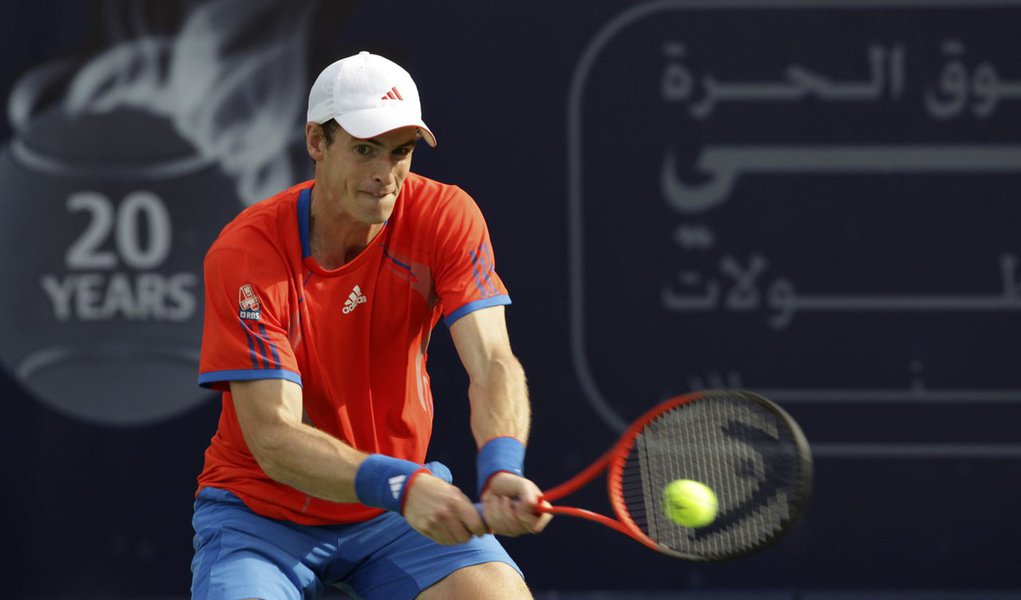 Murray encerra jejum contra Berdych e avança em Dubai