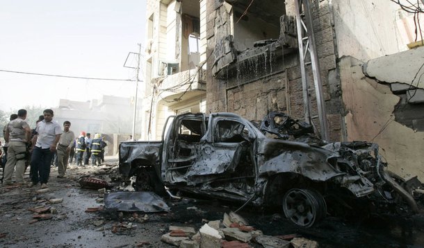 Ataques a bomba matam 80 no Iraque