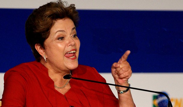 Na terra natal, Dilma esquece o estilo paz e amor