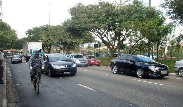 Ser ciclista, em BH, é ser cidadão de segunda linha