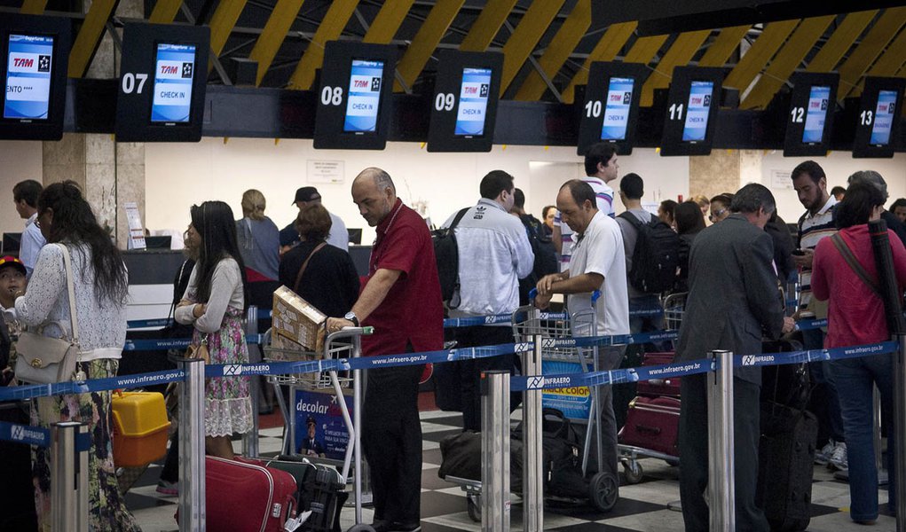 Sistema da TAM tem falhas em todo o País