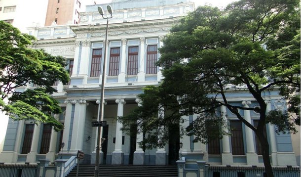 Em Minas Gerais, Justiça não anda para os pobres