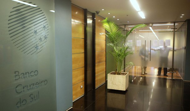 Executivos do Cruzeiro do Sul receberiam salário 30% maior em 2012