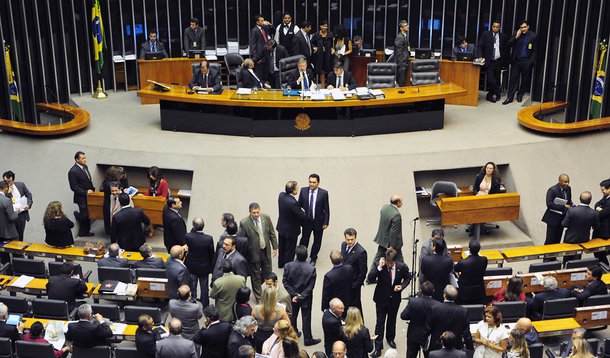 Câmara aprova MP que estende RDC às obras do PAC