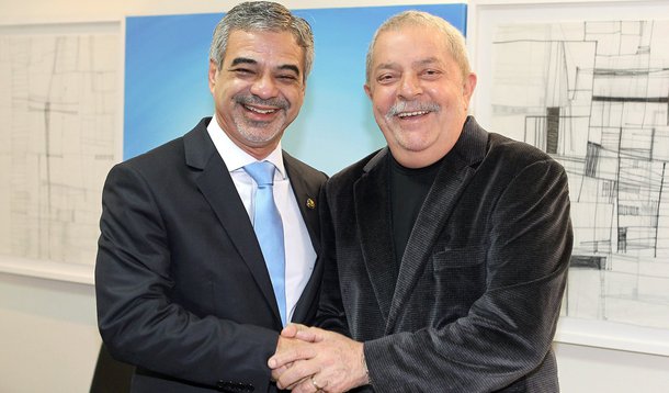 Lula promete ir de “corpo e alma” com Humberto 
