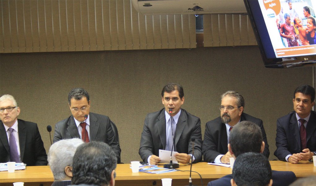 Seca: deputados discutem quem fez 'mais' em reunião