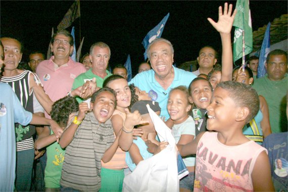 Retorno triunfal de João Alves ao cenário político matou os Amorim