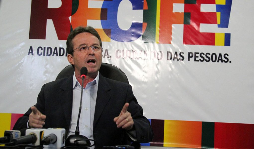 " O PT não tem condições de ter candidato"