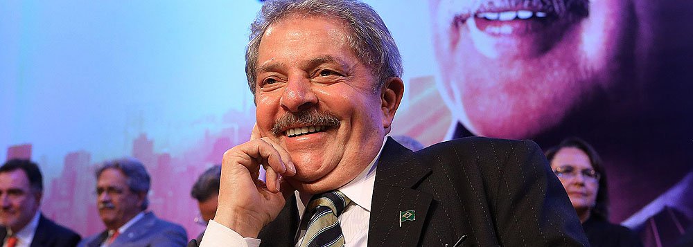 Lula: salvação do país foi consumo interno