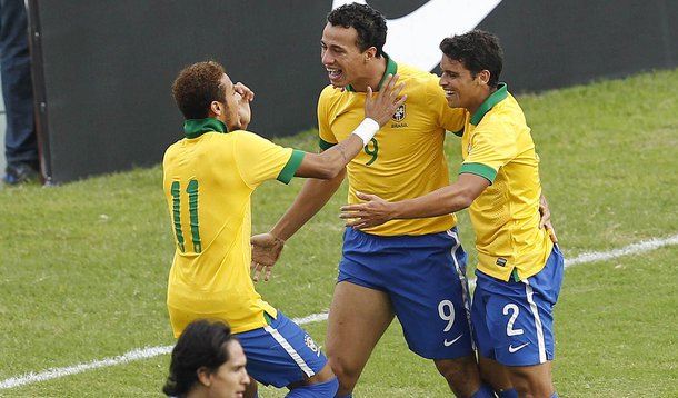 Felipão repete Neymar, Damião e Ronaldinho contra Chile