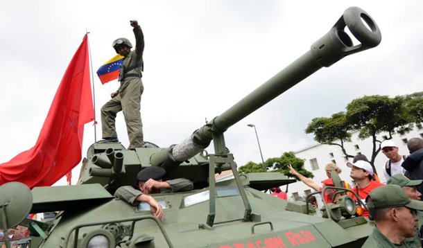 Venezuela: Forças armadas garantem respeito à eleição