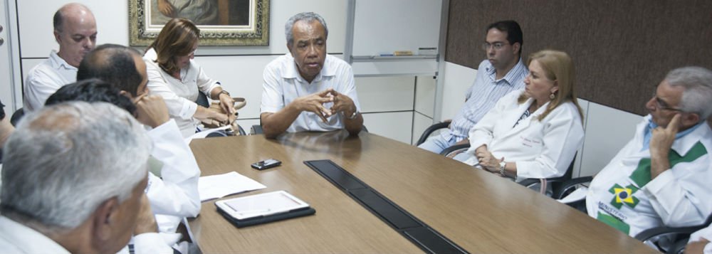 “Estou disposto a sacrificar outros setores em prol da saúde”