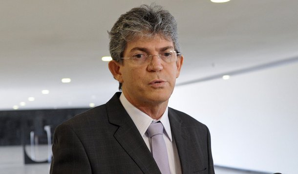 "O que está aí não é projeto exclusivo do PT"