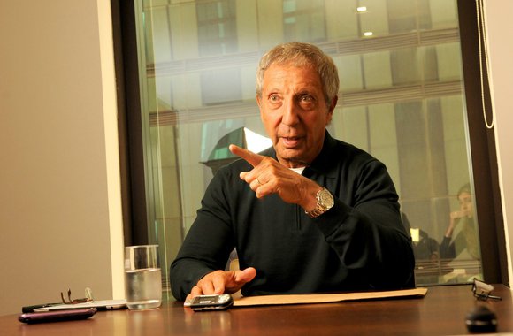 Abilio vende ações do Pão de Açúcar em dia de assembleia da BRF