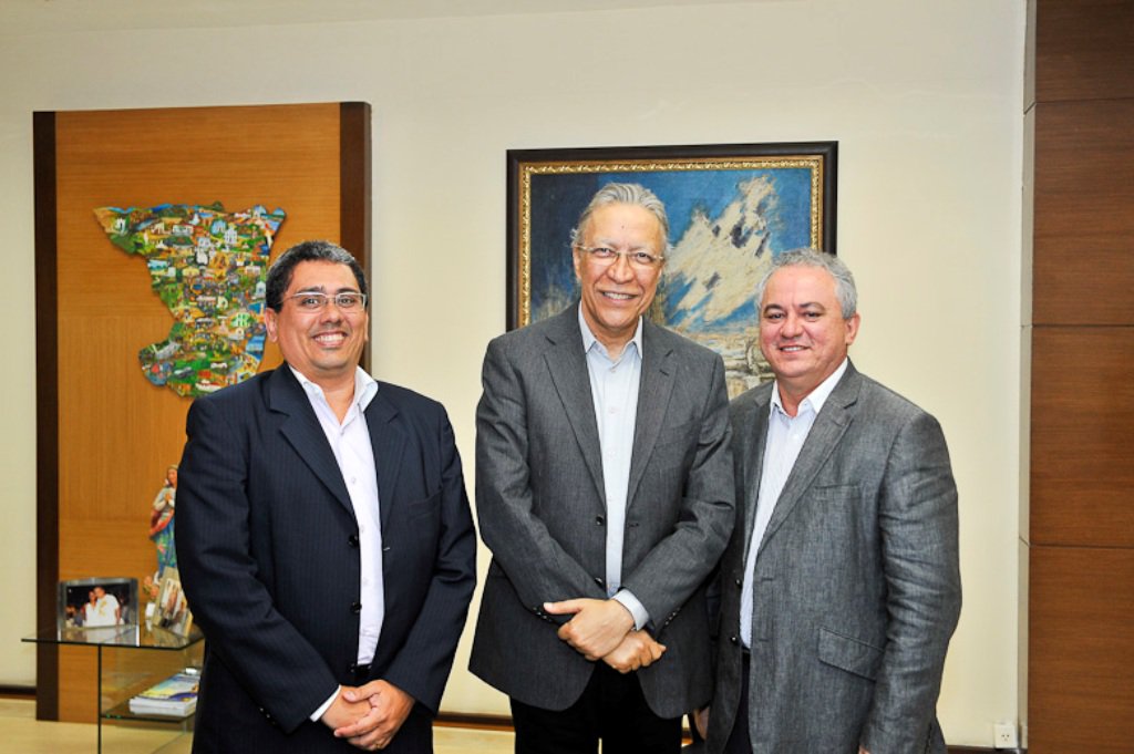 Jefferson Passos assume Seplag; Oliveira Júnior torna-se subsecretário