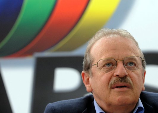 Merval inverte a lógica no embate STF-RS