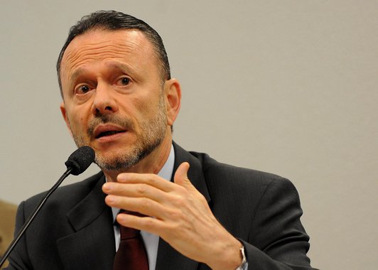 BNDES estuda entrar no socorro a Eike