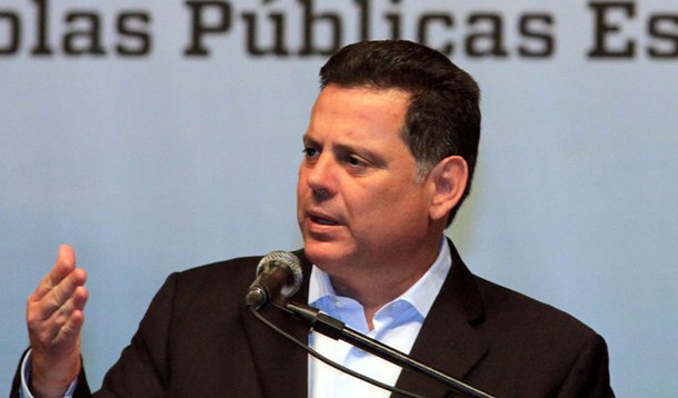 Perillo defende incentivos e alíquota de 12% do ICMS