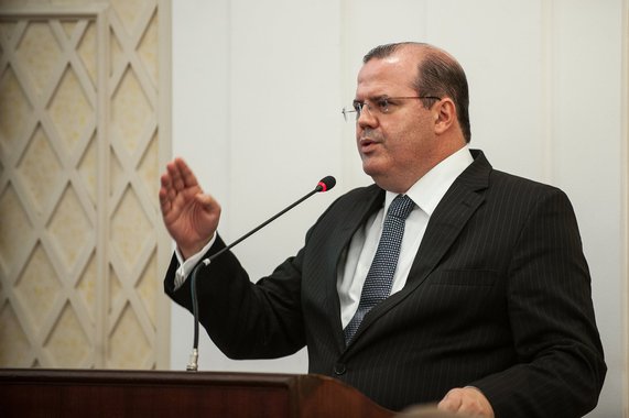 BC não é tolerante com inflação, diz Tombini