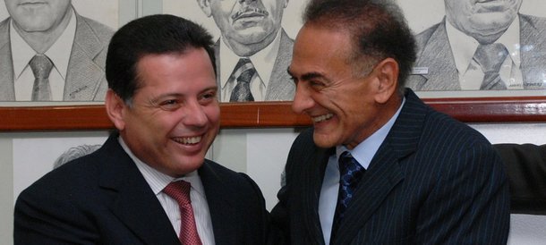 Perillo e Jardel têm aprovação alta em Catalão