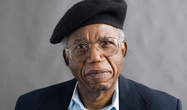 Morre Chinua Achebe, avô da literatura africana