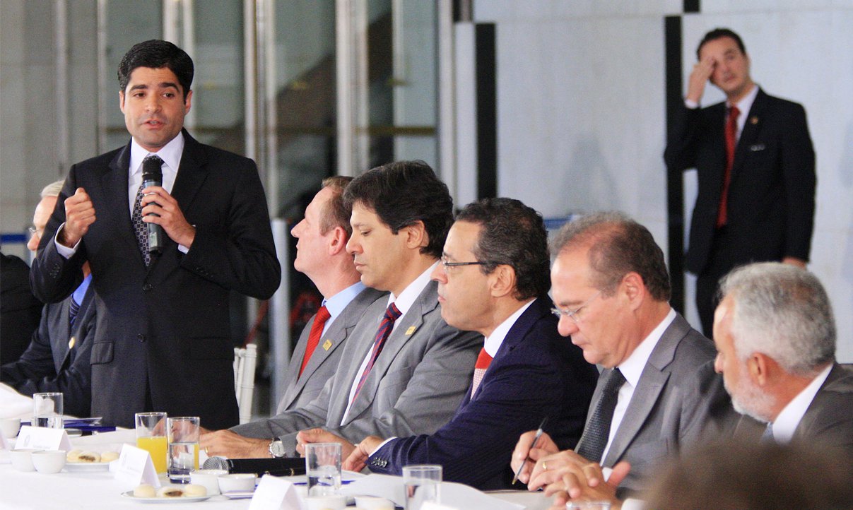 ACM: arrecadação da União deve ser reduzida