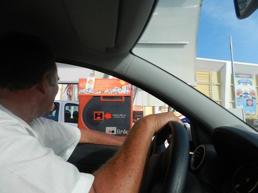 Shoppings querem direito de "exploração econômica" de estacionamentos 