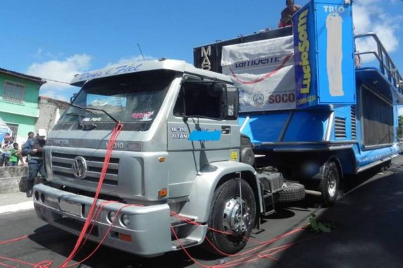 Secretários e motorista responderão por acidente com trio elétrico