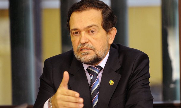 "Já estamos tirando Wagner da cadeira?"